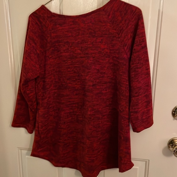 SJS  Women’s seasonal shirt. 3/4 length sleeves. Polyester/Rayon/Spandex - Picture 3 of 5